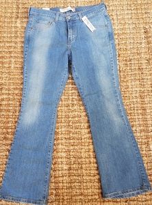 Levi's 515 Bootcut Jeans